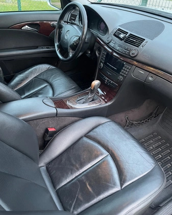 Mercedes-Benz Klasa E cena 25900 przebieg: 352642, rok produkcji 2004 z Strzegom małe 37